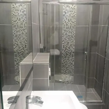 Apartment Cosy 2 Pieces *